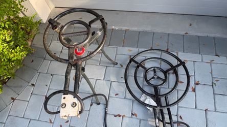 Paella Stand and Grills ( 2 Sizes)