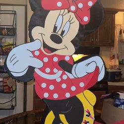 Minnie Mouse Piñata 
