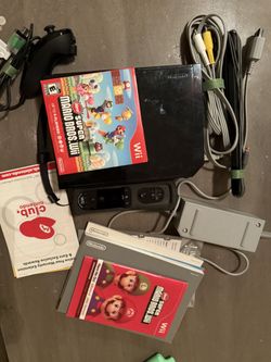 Wii Black Console with New Super Mario Brothers 