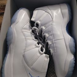 AIR JORDANS 11 "COLUMBIA BLUES"