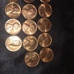 Incirculated  Pennys Make And Offer