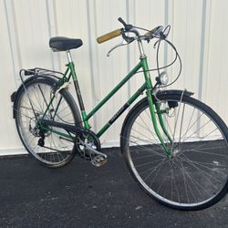 Vintage Gazelle Tour De France Commuter City Bike