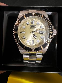 New in box Authentic INVICTA Pro Diver Men’s Diver Watch.