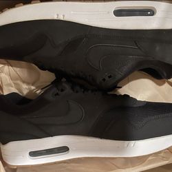 Ds Nike Air Max 1 By You Sz 11