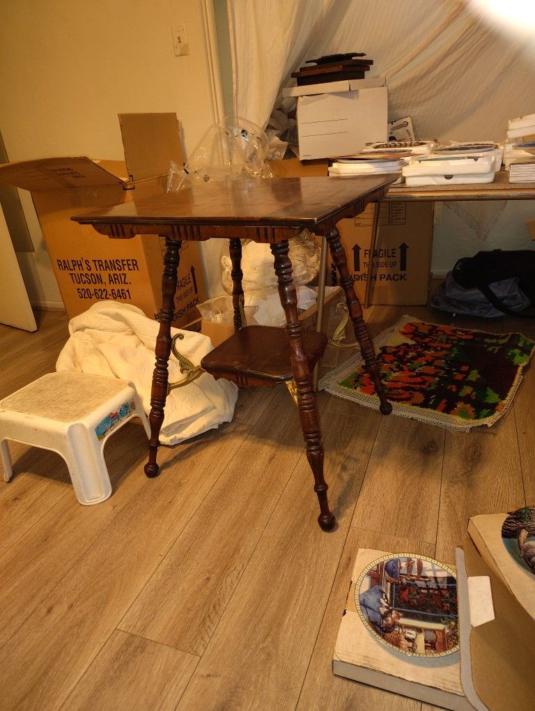 Cherry Parlor Table Entry Table