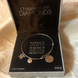 1/10 CT TW Diamond Tree CharmFamily Bracelet