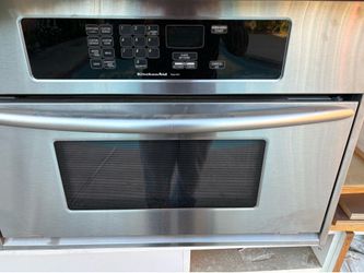 Kitchen aid built in microwave