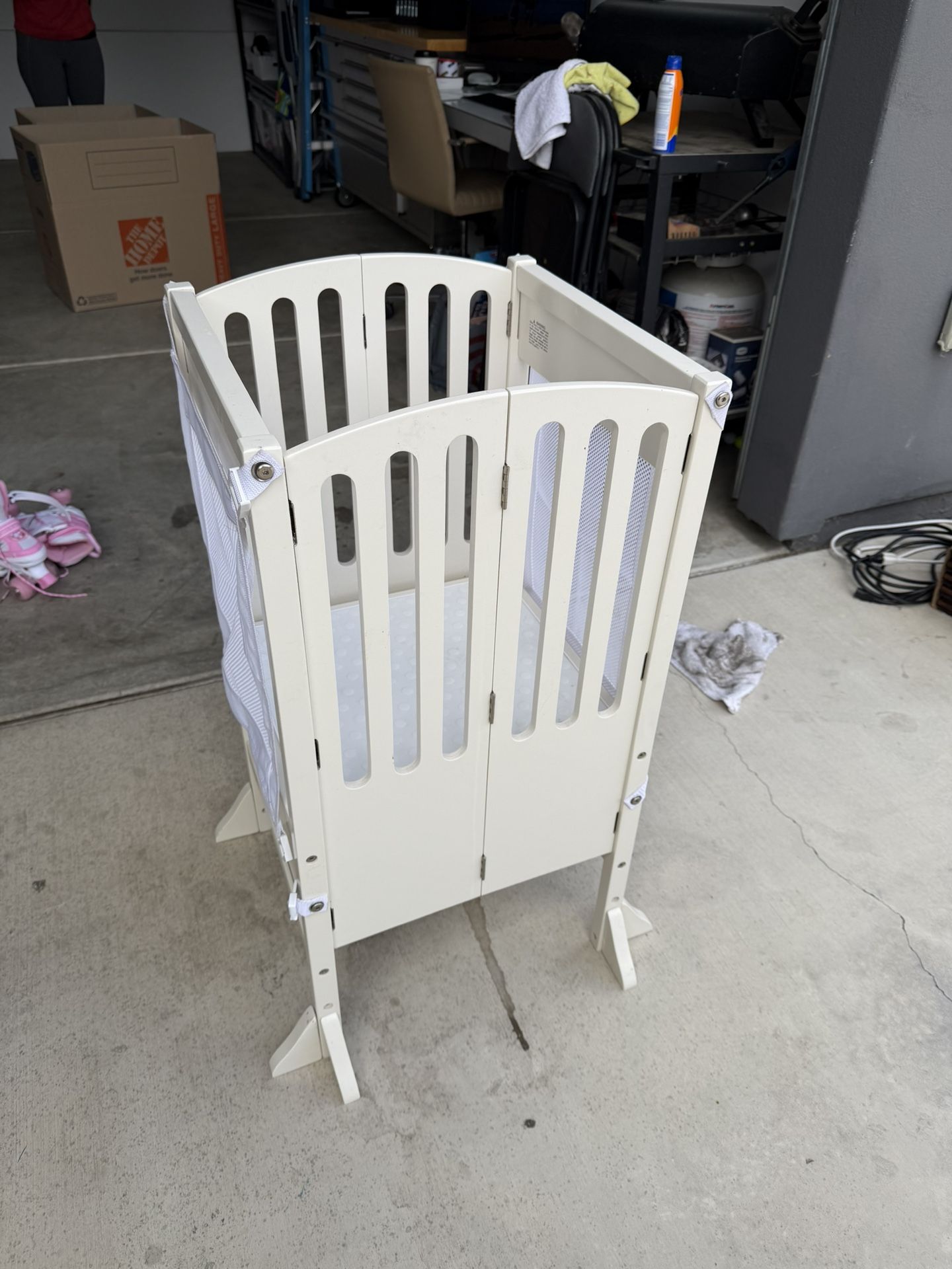 Guidecraft Contemporary Kitchen Helper