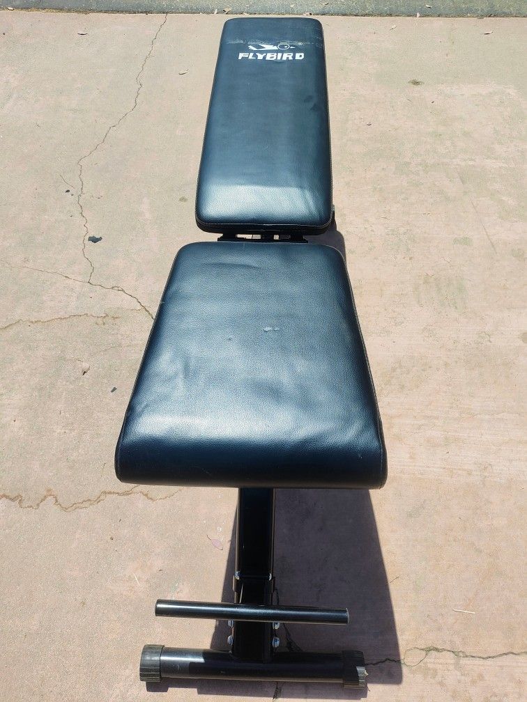 Adjustable Weight Bench