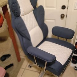 Gaming Chairs 