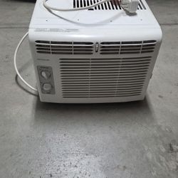 Frigidaire window air conditioner