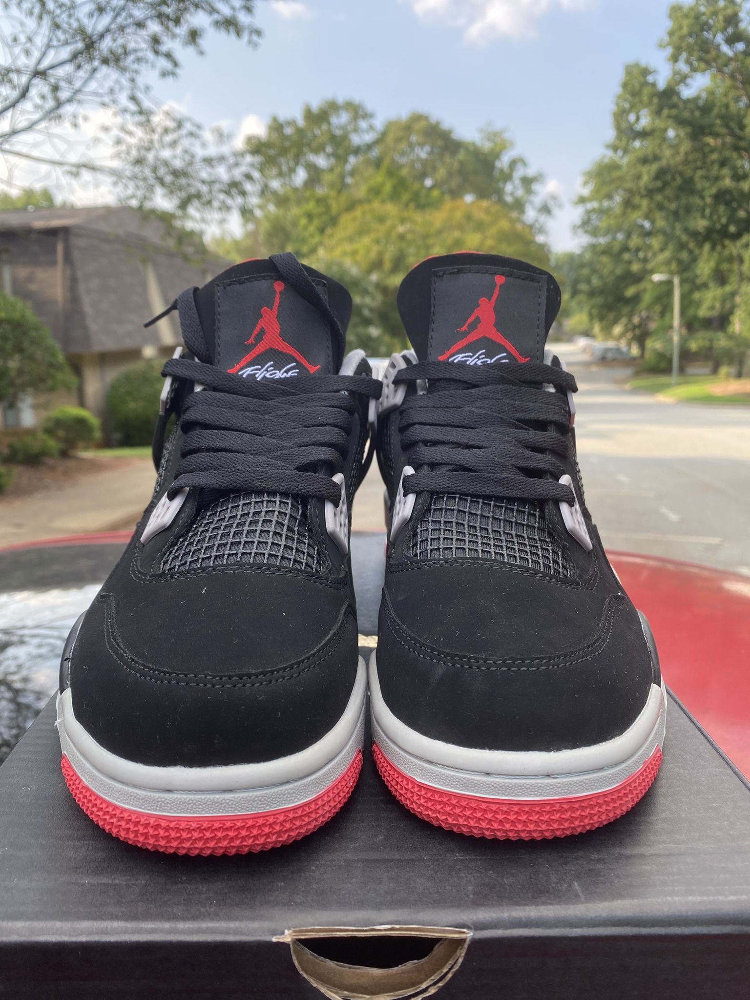 Air Jordan 4 Bred 