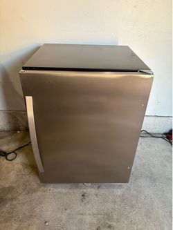 Beverage cooler - READ DISCRIPTION