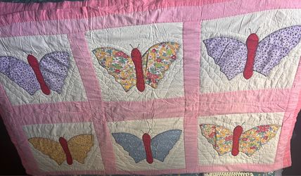 Quilt and crochet blankets