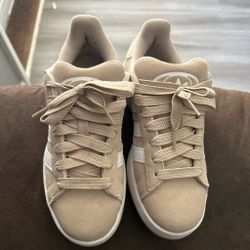 Adidas campus