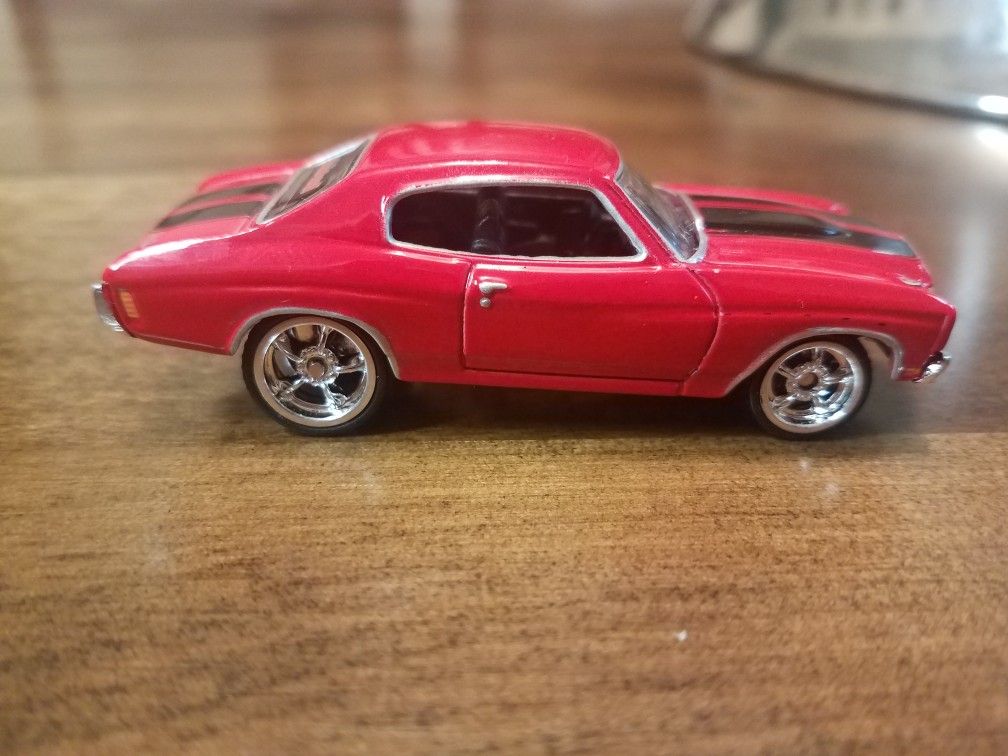 1998 hot wheels 70 chevelle ss w/real riders team baurtwell