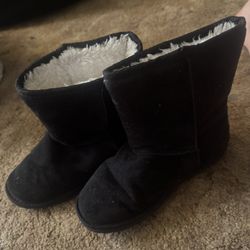 Women’s 9” Fur Lined Boots 