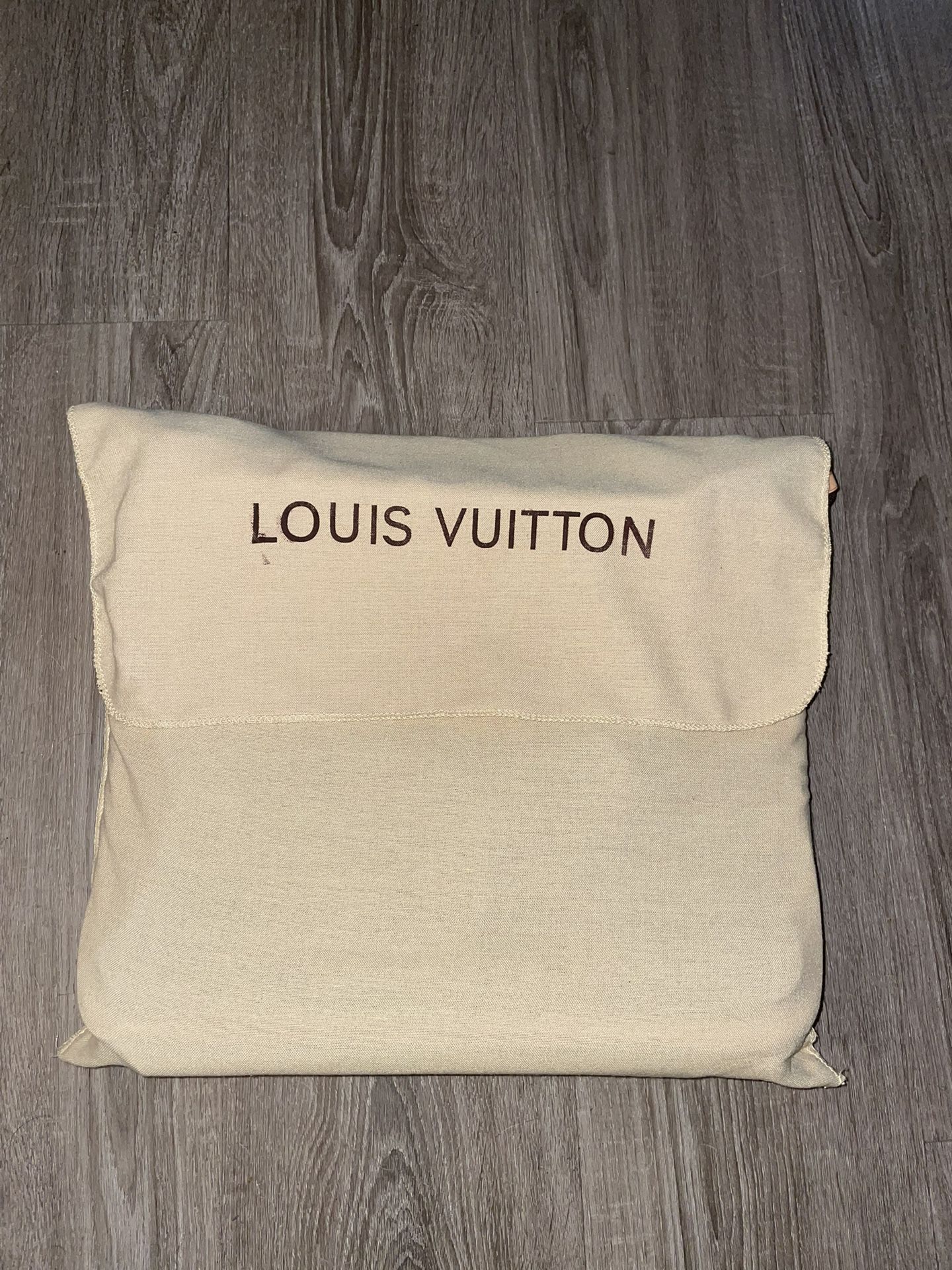 Louis Vuitton damier cobalt race messanger bag for Sale in Downey, CA -  OfferUp