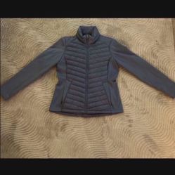 Woman’s Zip Up