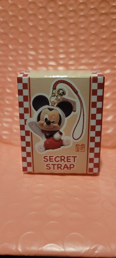 JAPAN DISNEY 2025 Disney Store Japan 2025 - Happy New Year Lucky Cat Bell Strap (Donald)