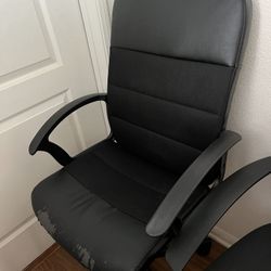 Black Rolling Computer Chair
