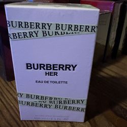 Burberry Her Eau De Toilette Women’s 