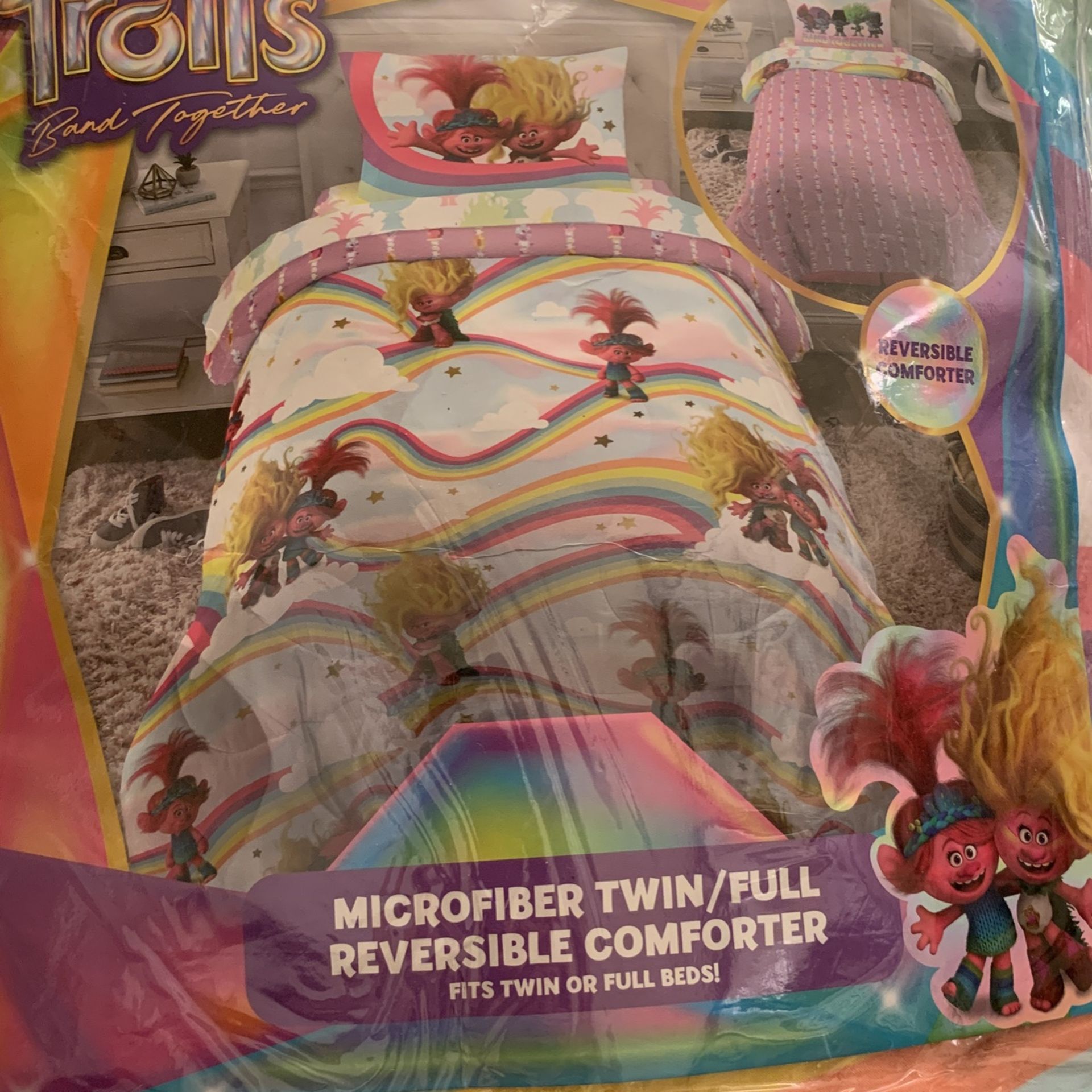 TROLL MICROFIBER TWIN/ FULL REVERSIBLE COMFORTER 72 IN X 86IN
