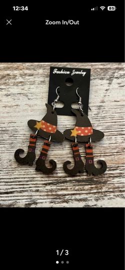 Halloween Witch Hat & Dangling Boots Earrings – Double-Sided Lightweight Wood