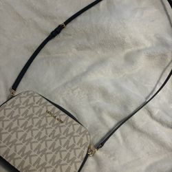 Michael Kors Crossbody