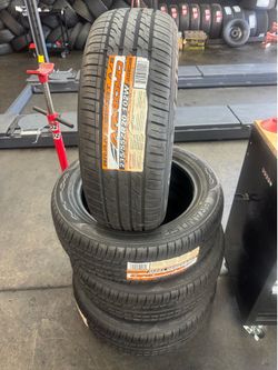 Arroyo 235/55R20