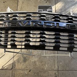 2021 Silverado Grille