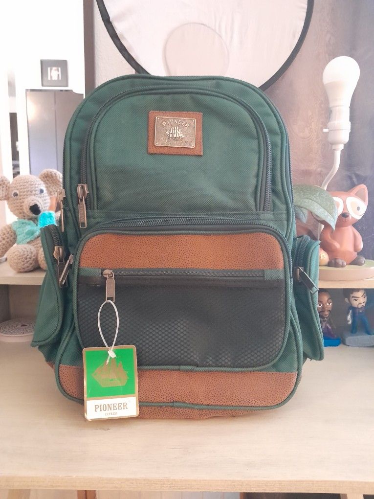 *BRAND NEW* Pioneer Express Backpack (Forest Green)