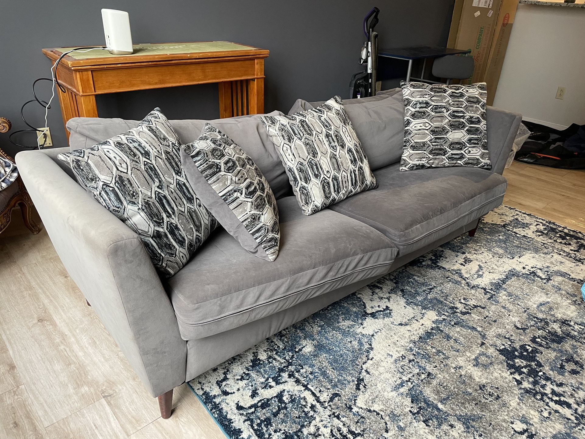 Comfy Sofa That Is A Hit In Any Room