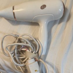 T3 Blowdryer
