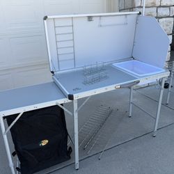 Cabelas Deluxe Camp Kitchen