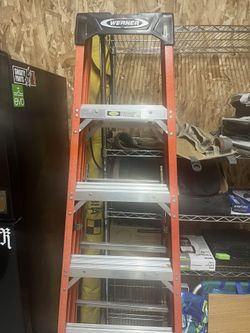 Werner 6’ Fiberglass Ladder
