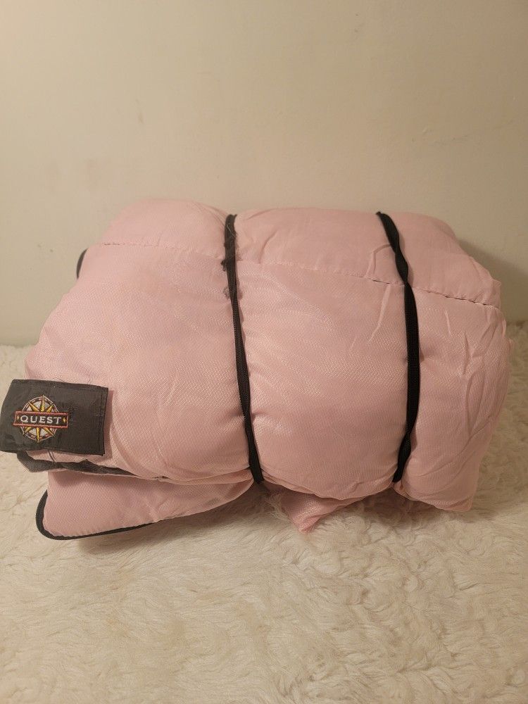 Sleeping Bags & Bedding
Sleeping Bags
Quest Timber Youth Rec Sleeping Bag