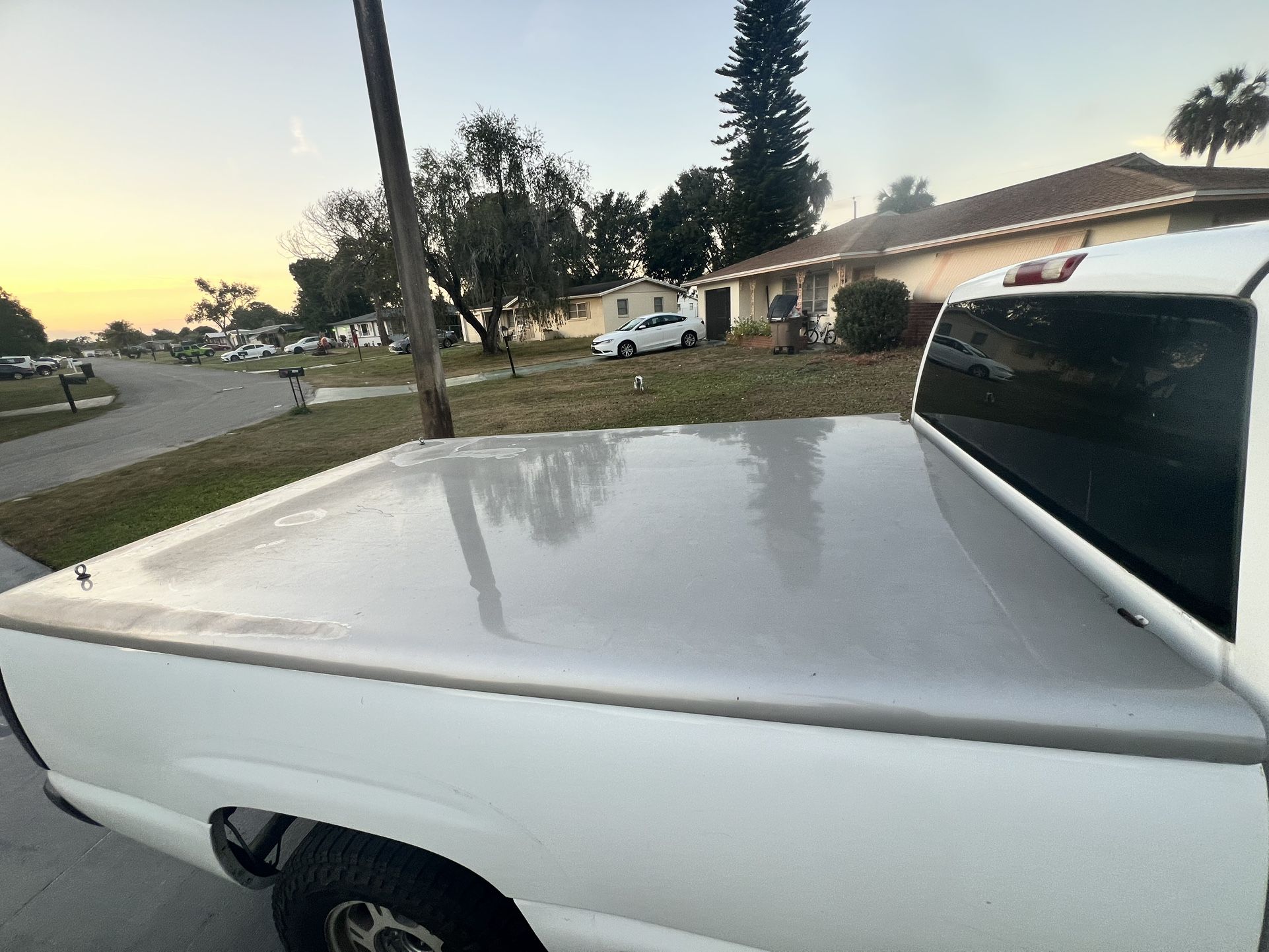 GMC Or Chevy Bed Cover (OEM Part)