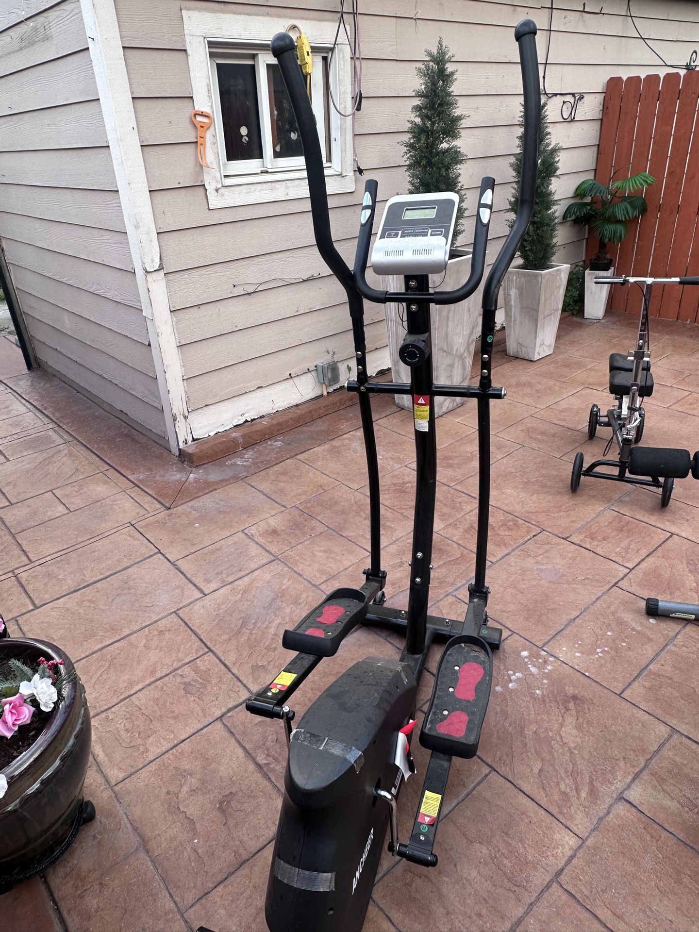 Eliptical Work Out Machine