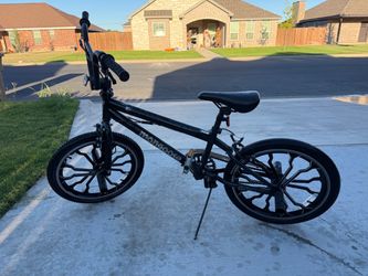 20" Mongoose Rebel Kids BMX Bike - Black (Needs Front Brake Tlc)