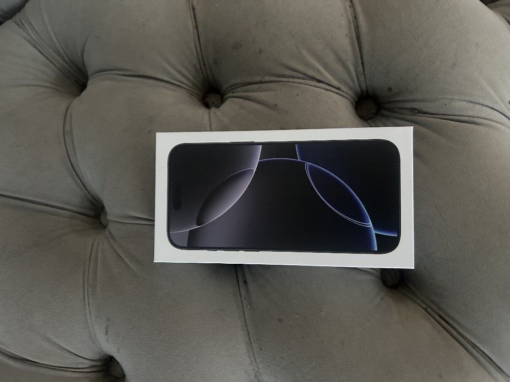 iPhone 16 Pro Max
