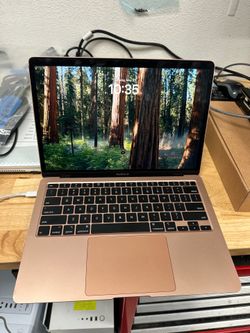 MacBook Air 2020 13 inch 8 Gbs