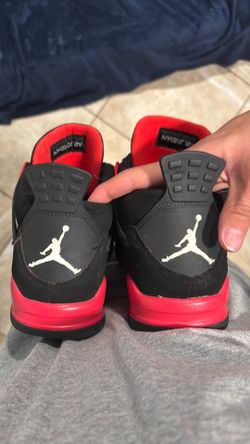 Jordan 4 red thunder size 10