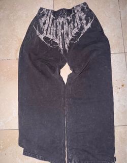 Young La Clothes/ Ropa