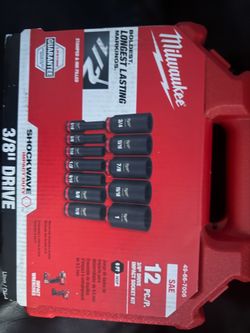 Milwaukee Shockwave 3/8" Drive 12pc SAE Deep Impact Socket Set