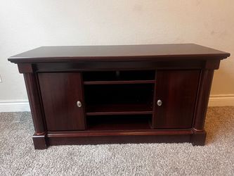 Beautiful  Heavy Duty  TV Stand