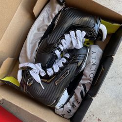 Supreme Bauer Skates S27 Youth Size 13.0 / 1