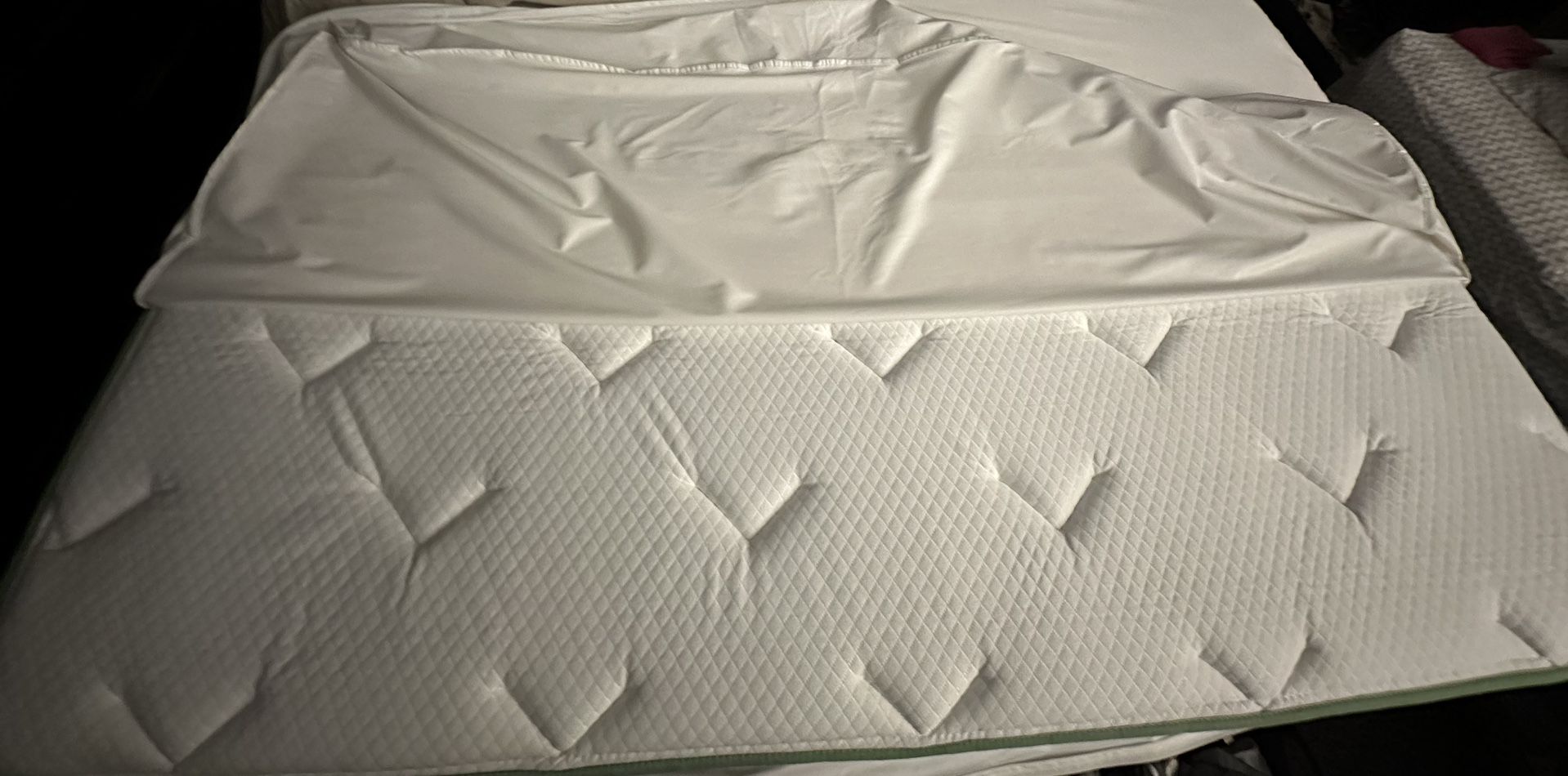 Like New Queen Mattress
