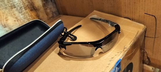 Wholesale / retail Sports sunglasses brand new see photos and descriptions 👍