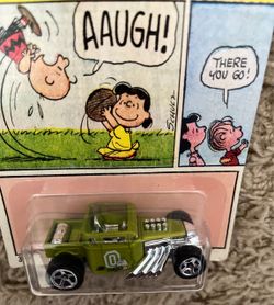 Hot Wheels Peanuts Charlie Brown Die-Cast Car